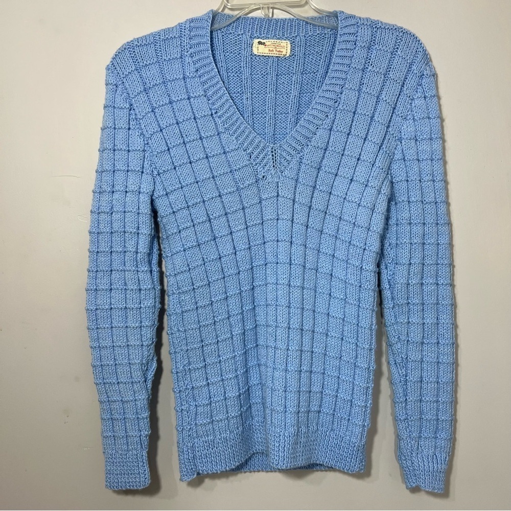 Vintage baby blue v-neck hand knit sweater textured stretchy acrylic top retro - Picture 5 of 13